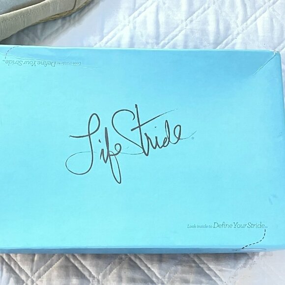 Life Stride Shoes Lioness Tan Tropez Peep Toe Wedge - Picture 13 of 16